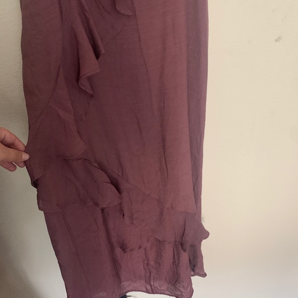 NWT Francesca’s Ruffled Asymmetrical Mauve Dress - Picture 5 of 5